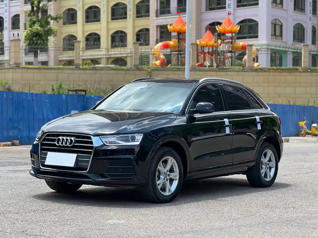 AUDI Q3 2016