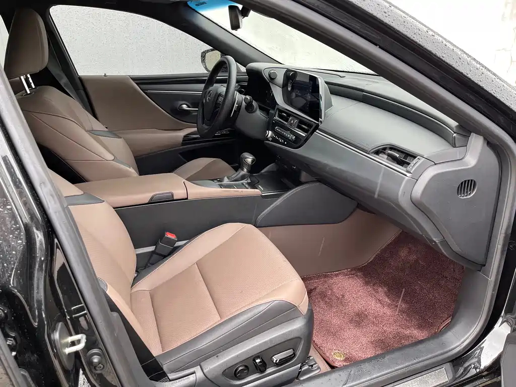 LEXUS ES 2022