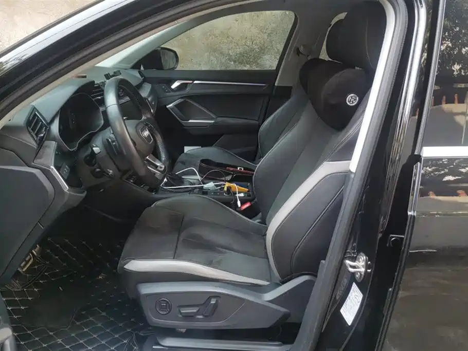 AUDI Q3 2021