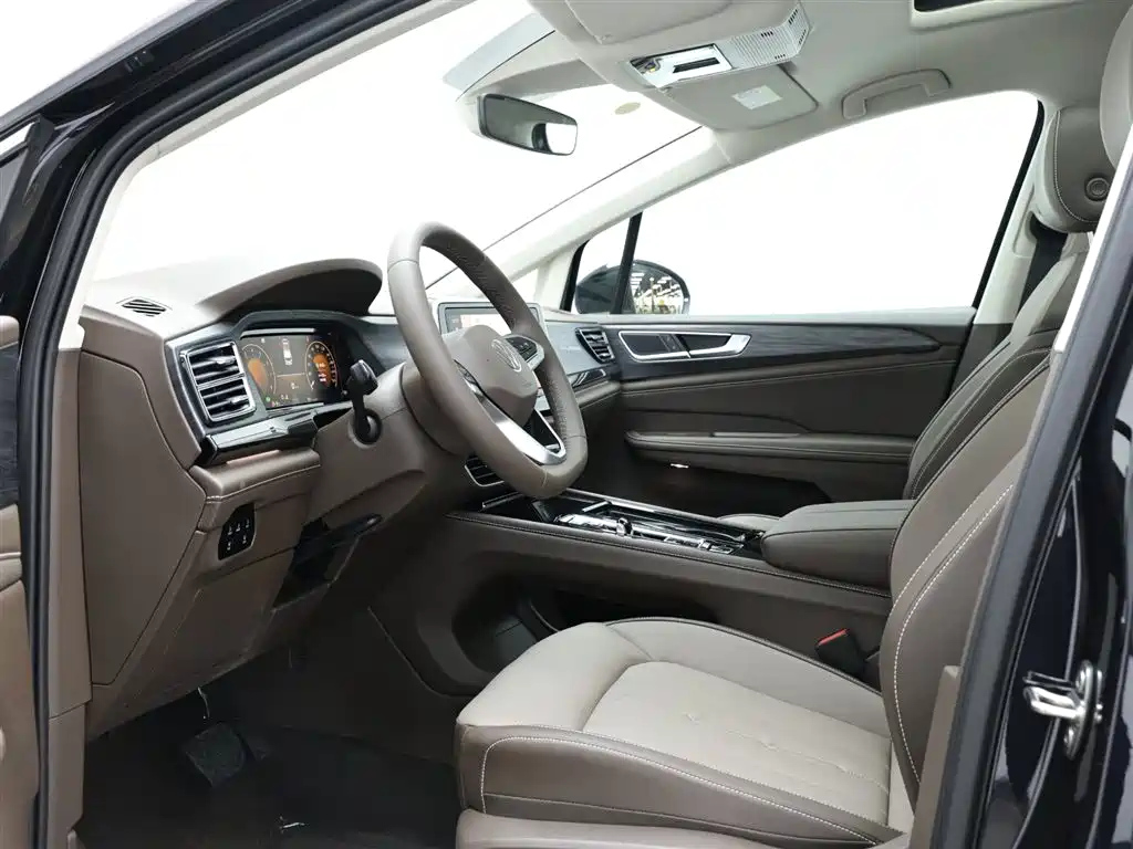 VOLKSWAGEN VILORAN 2024