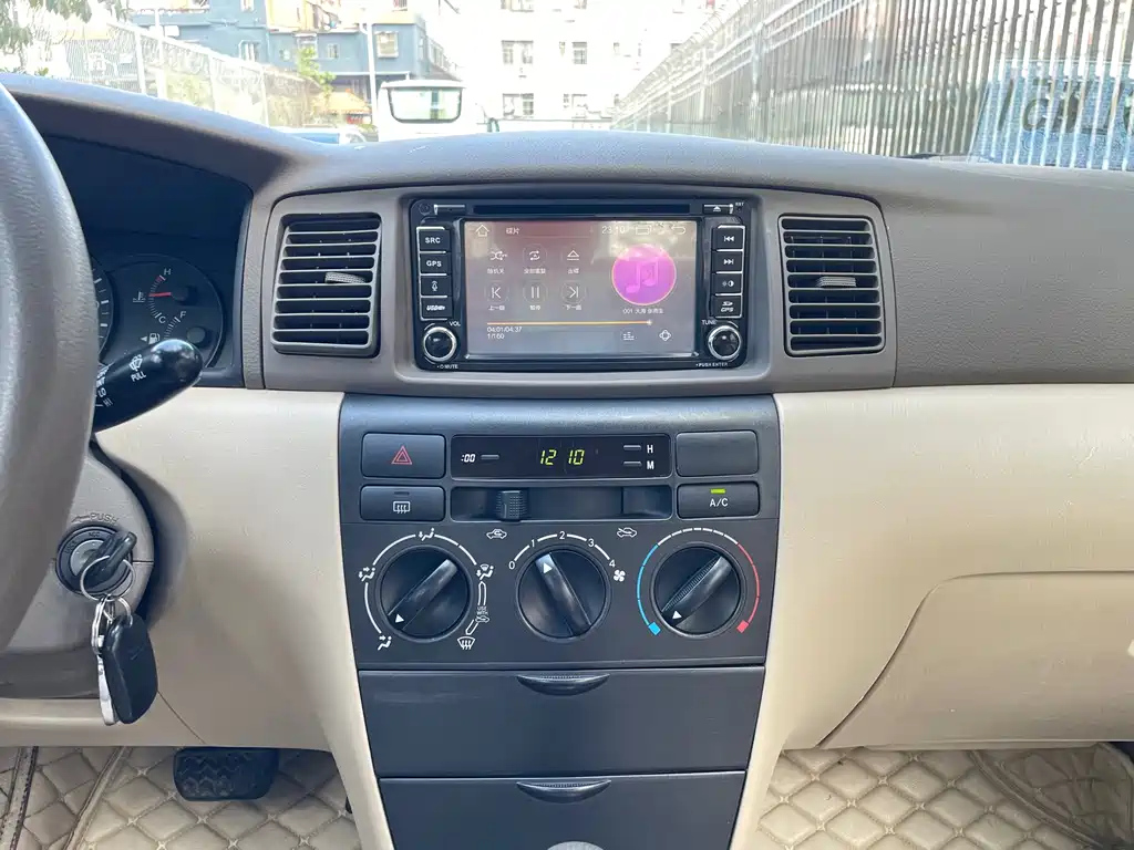 TOYOTA COROLLA 2011