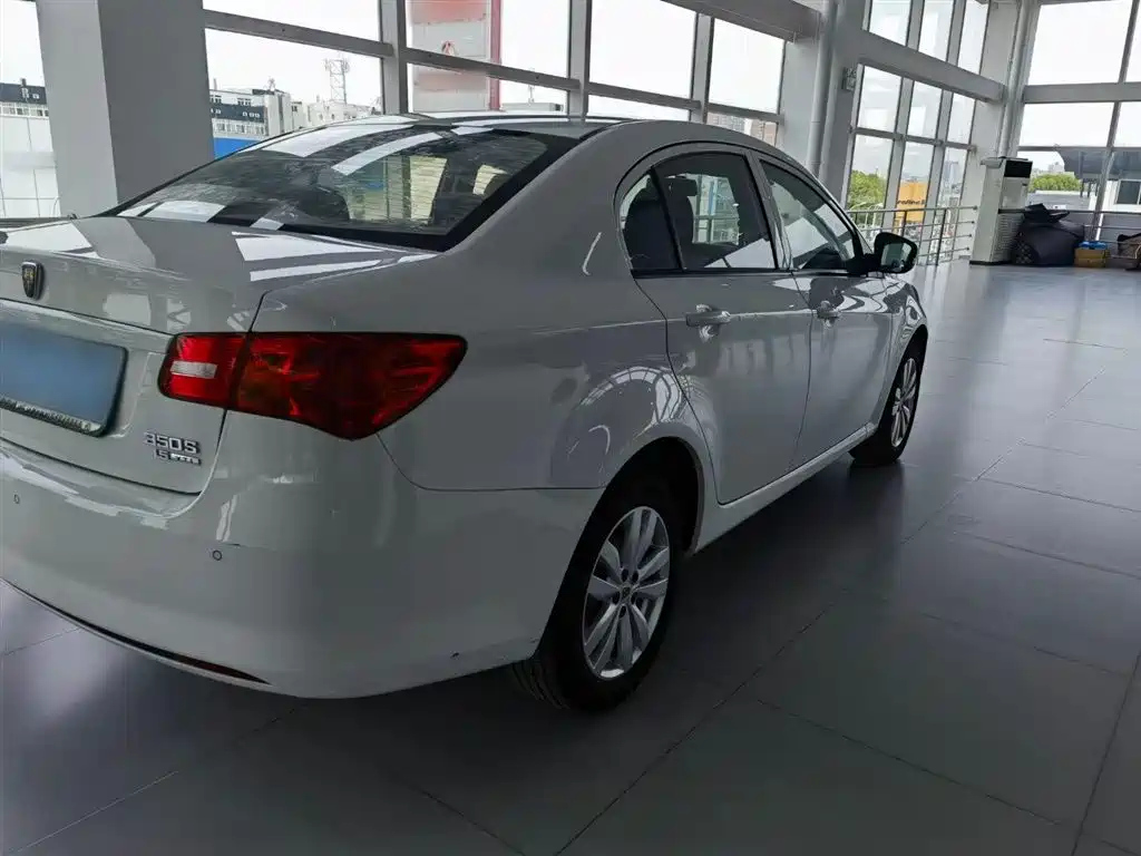 ROEWE 350 2015