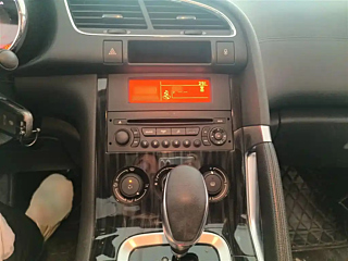 PEUGEOT 3008  2015 YEAR 2.0L AUTOMATIC CLASSIC EDITION 2015