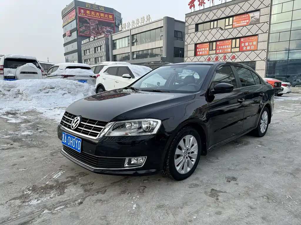 VOLKSWAGEN LAVIDA 2013