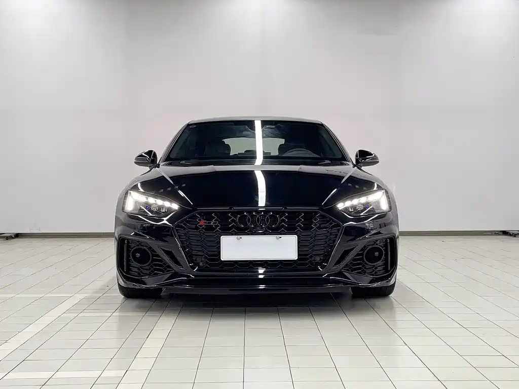 AUDI A5 2024