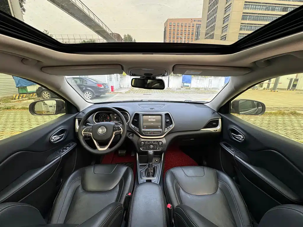JEEP CHEROKEE 2019