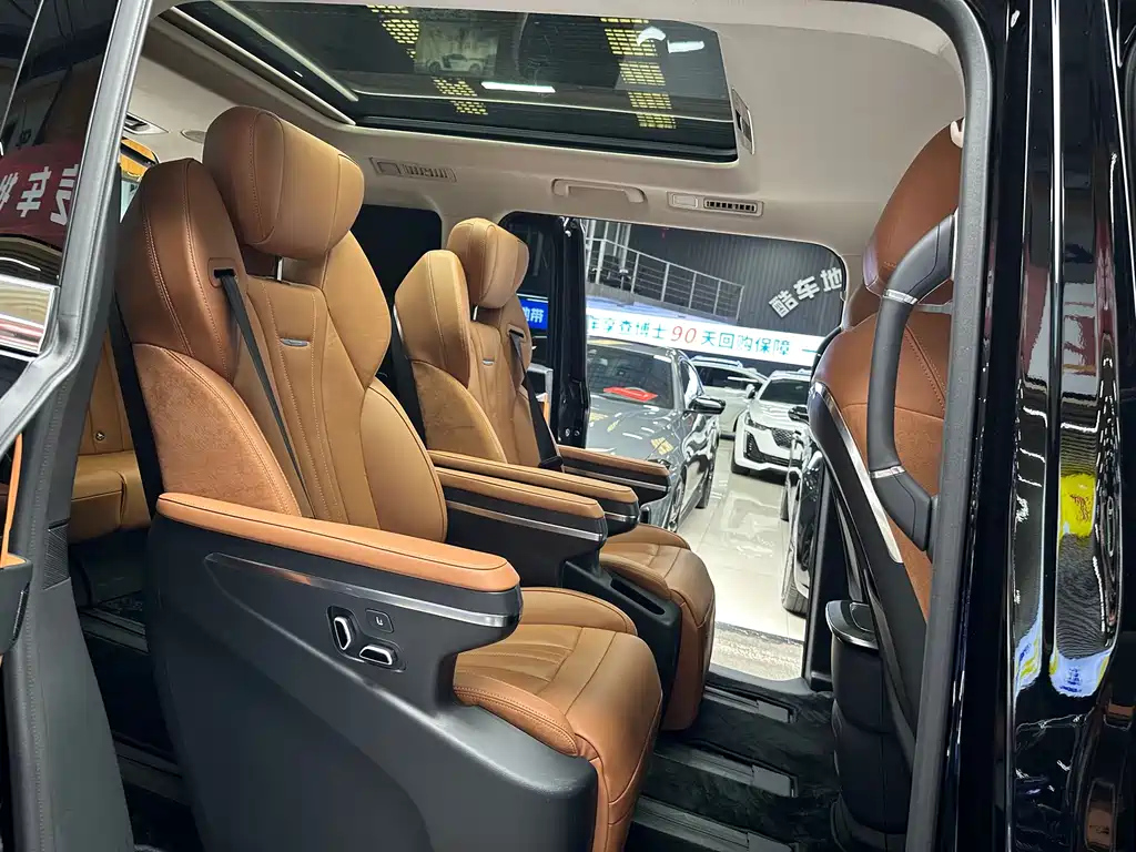 HONGQI HQ9 2023