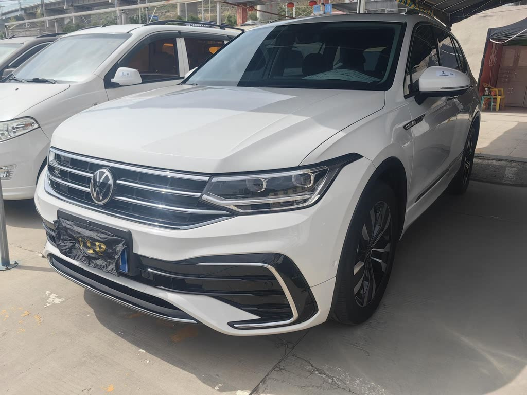 VOLKSWAGEN TIGUAN L 2022