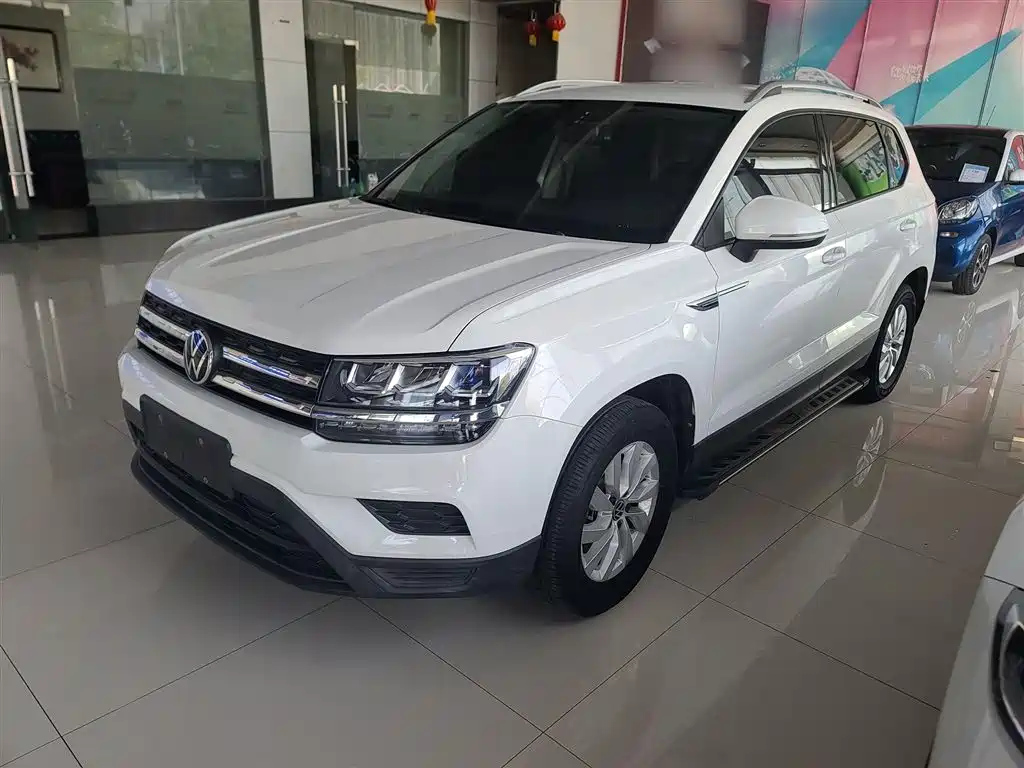 VOLKSWAGEN THARU 2021