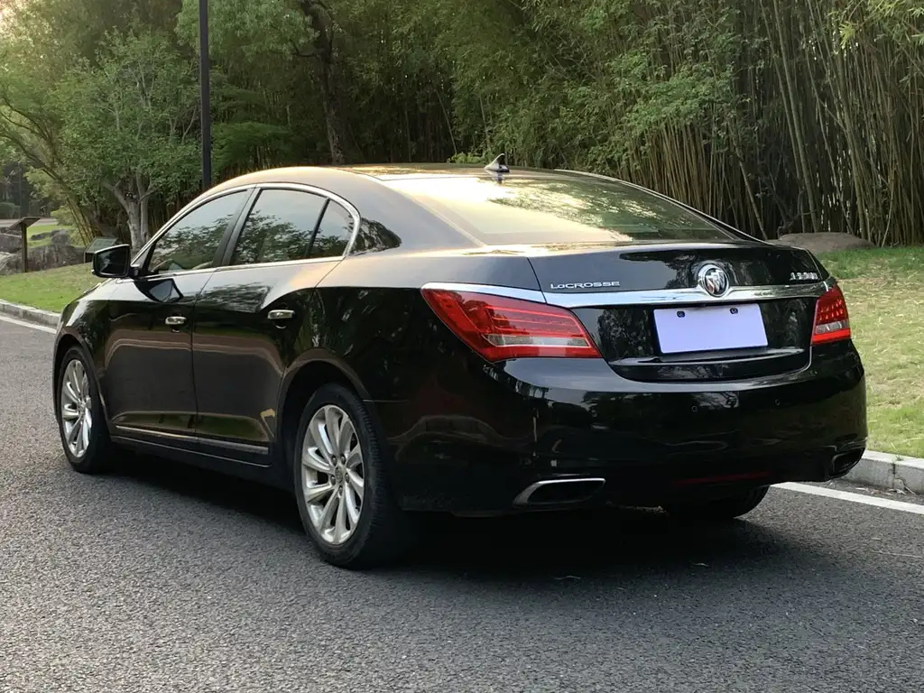 BUICK LACROSSE 2013
