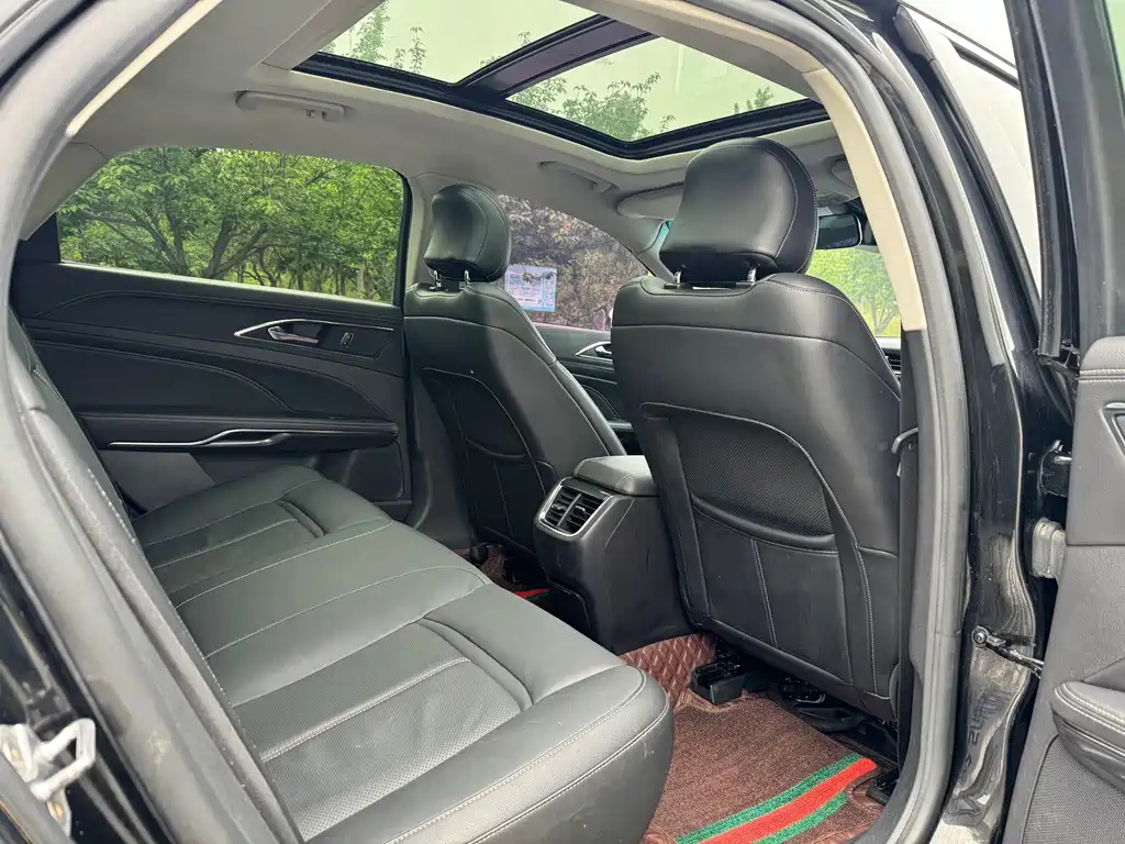 FORD TAURUS 2015