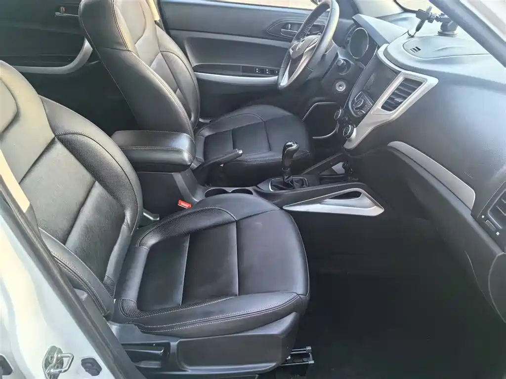 CHANGAN CS35 2016