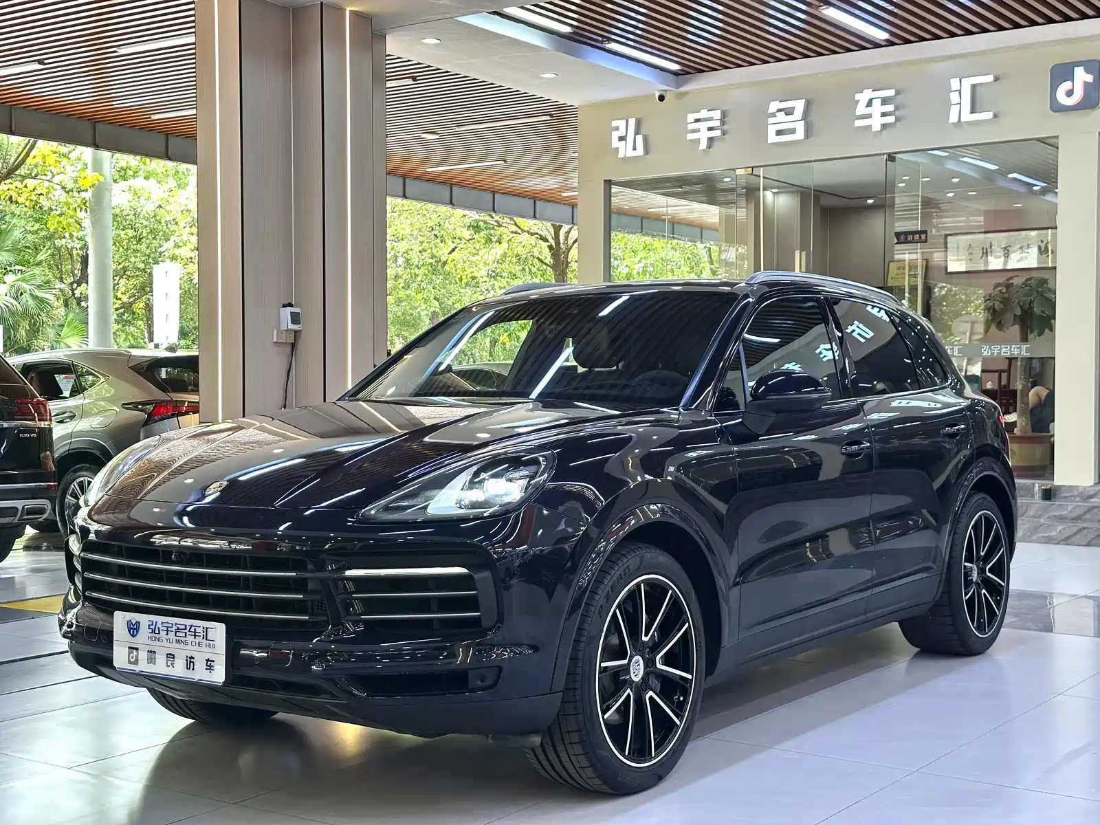 PORSCHE CAYENNE