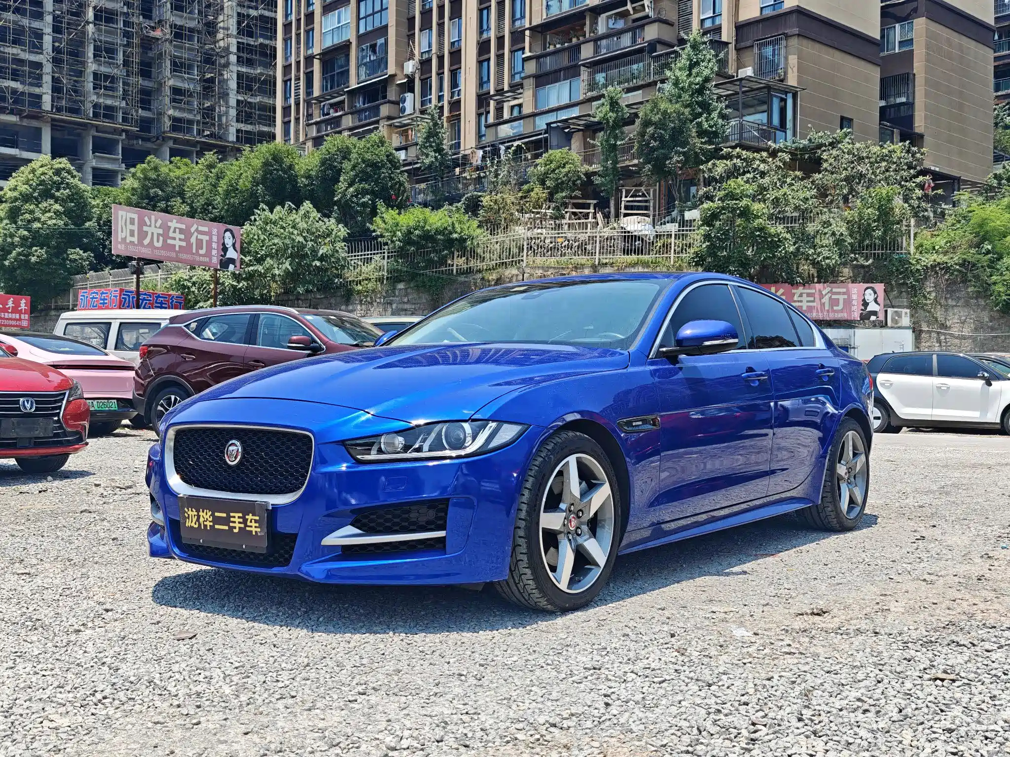 JAGUAR XE