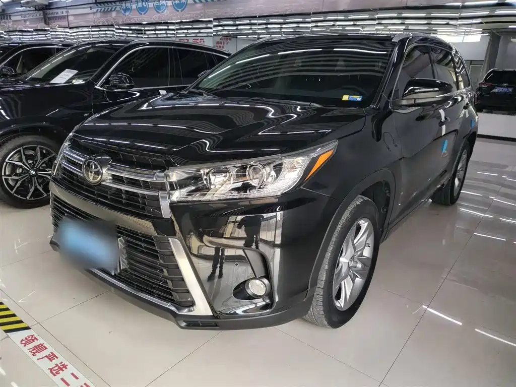 TOYOTA HIGHLANDER