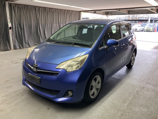 TOYOTA RACTIS 2013