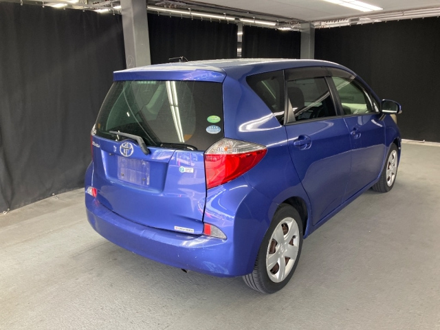 TOYOTA RACTIS 2013