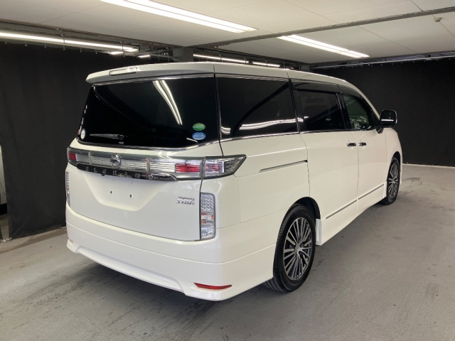 NISSAN ELGRAND 2014