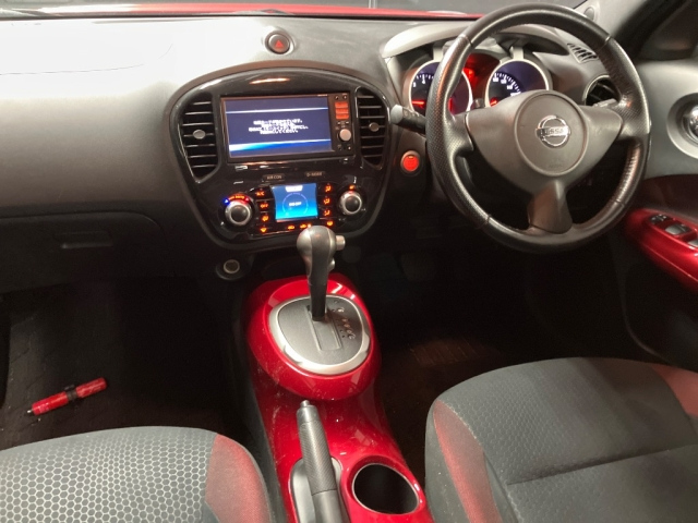 NISSAN JUKE 2013