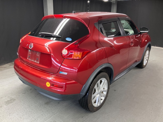 NISSAN JUKE 2013