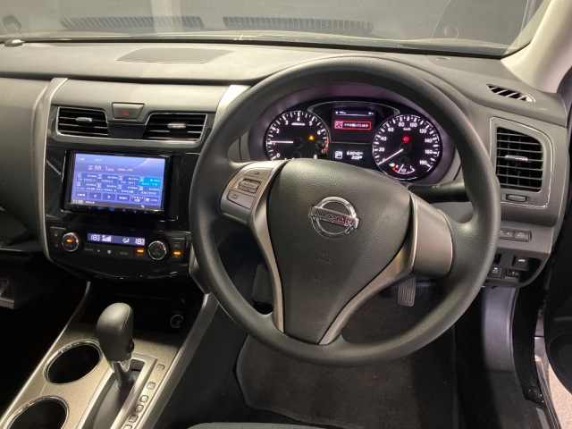 NISSAN TEANA 2018