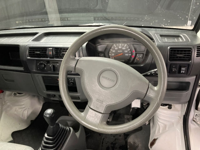 NISSAN CLIPPER TRUCK 2009