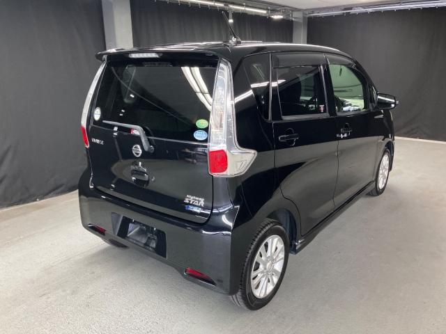 NISSAN DAYZ 2014