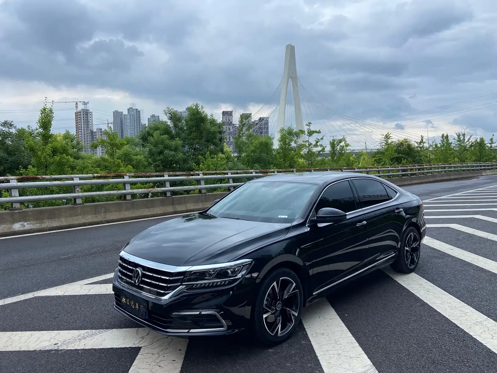 VOLKSWAGEN PASSAT 2021