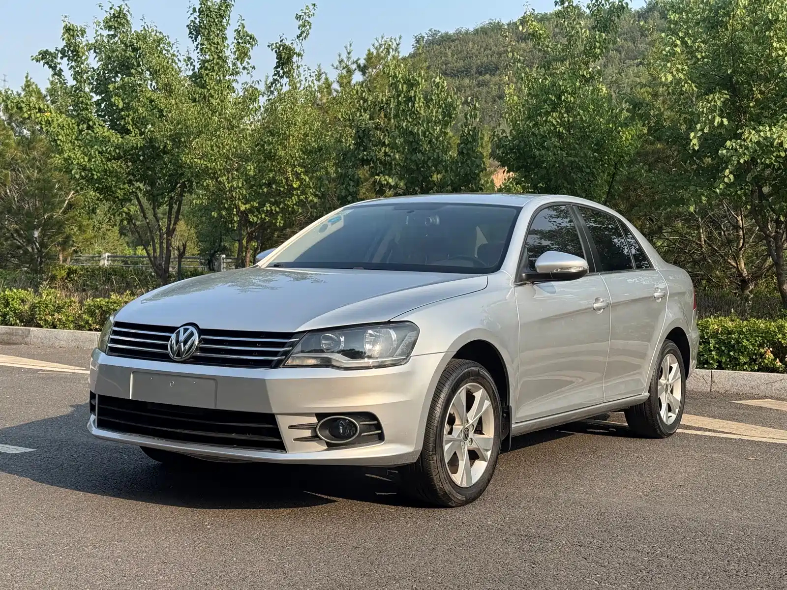 VOLKSWAGEN BORA 2014