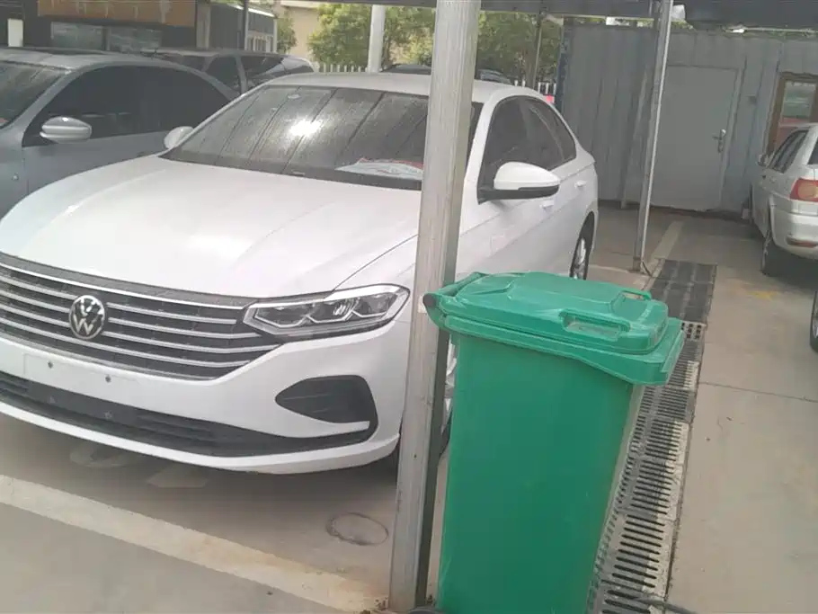 VOLKSWAGEN LAVIDA 2023