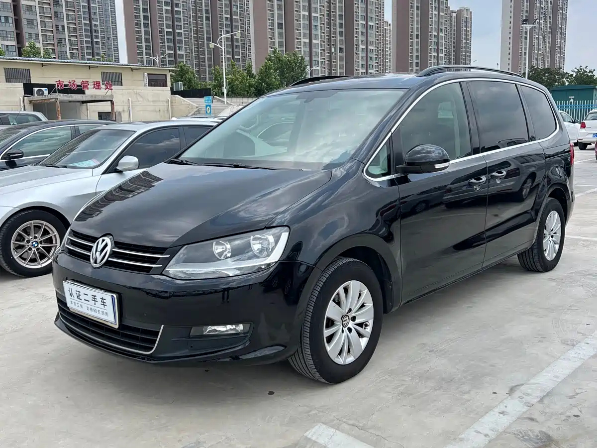 VOLKSWAGEN SHARAN 2013