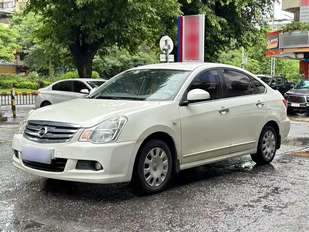 NISSAN SYLPHY 2012