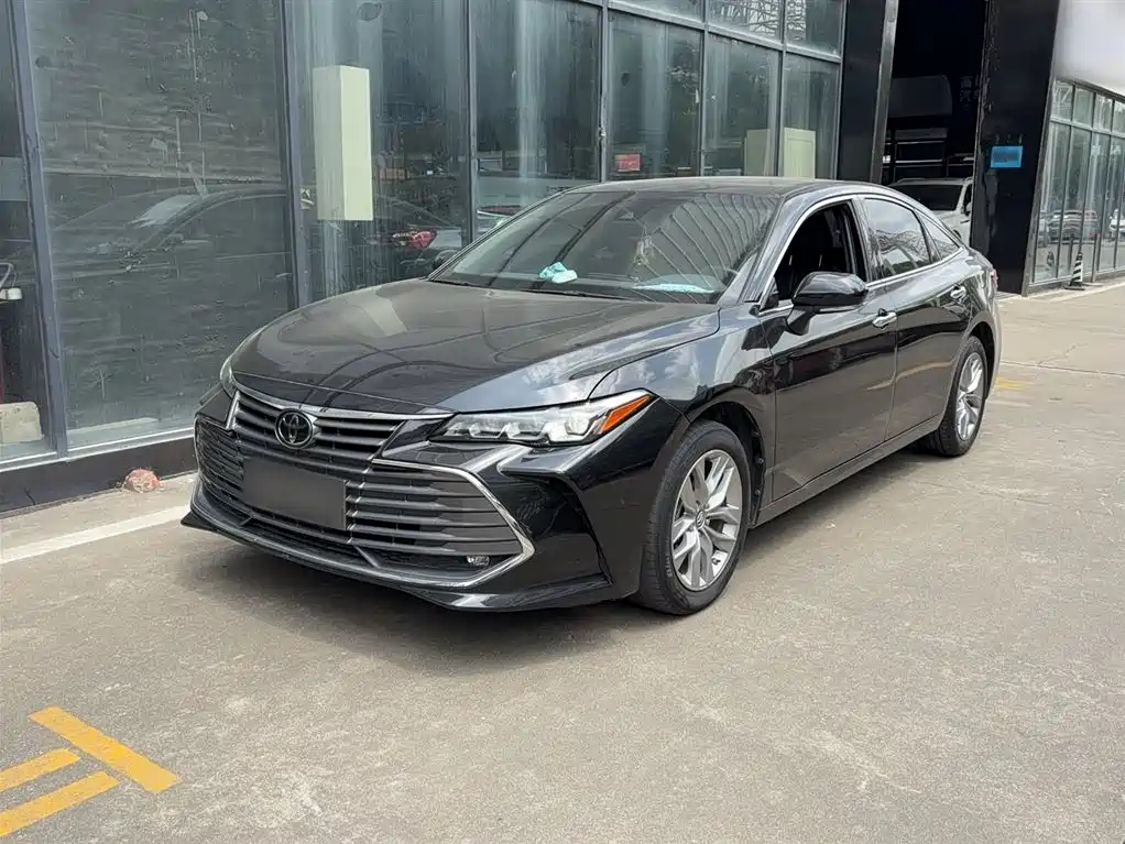 TOYOTA AVALON 2019