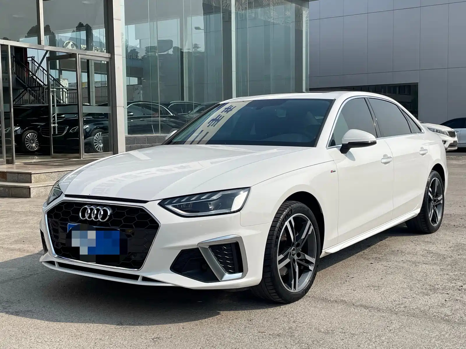AUDI A4L 2022