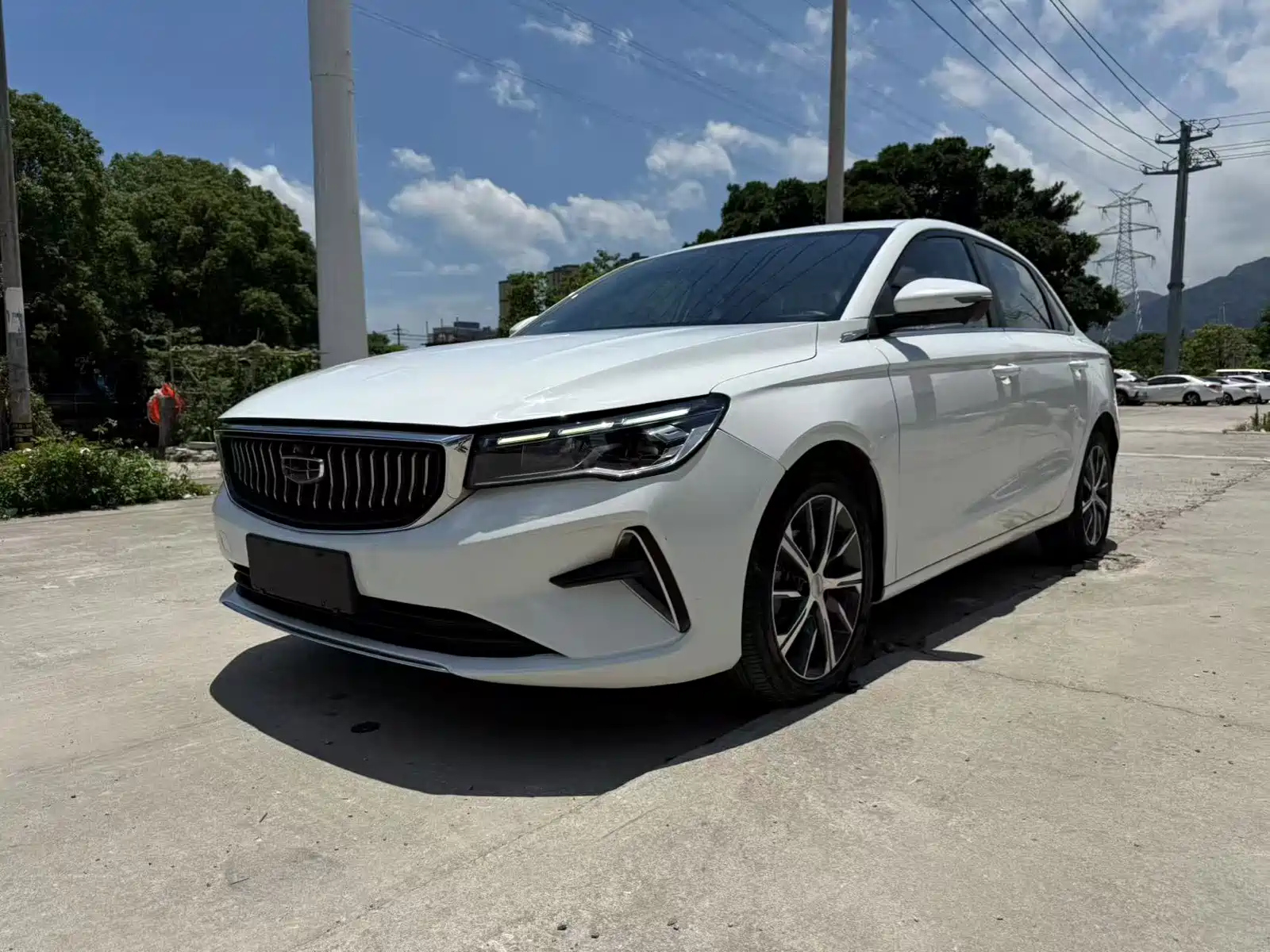 GEELY AUTO EMGRAND 2023