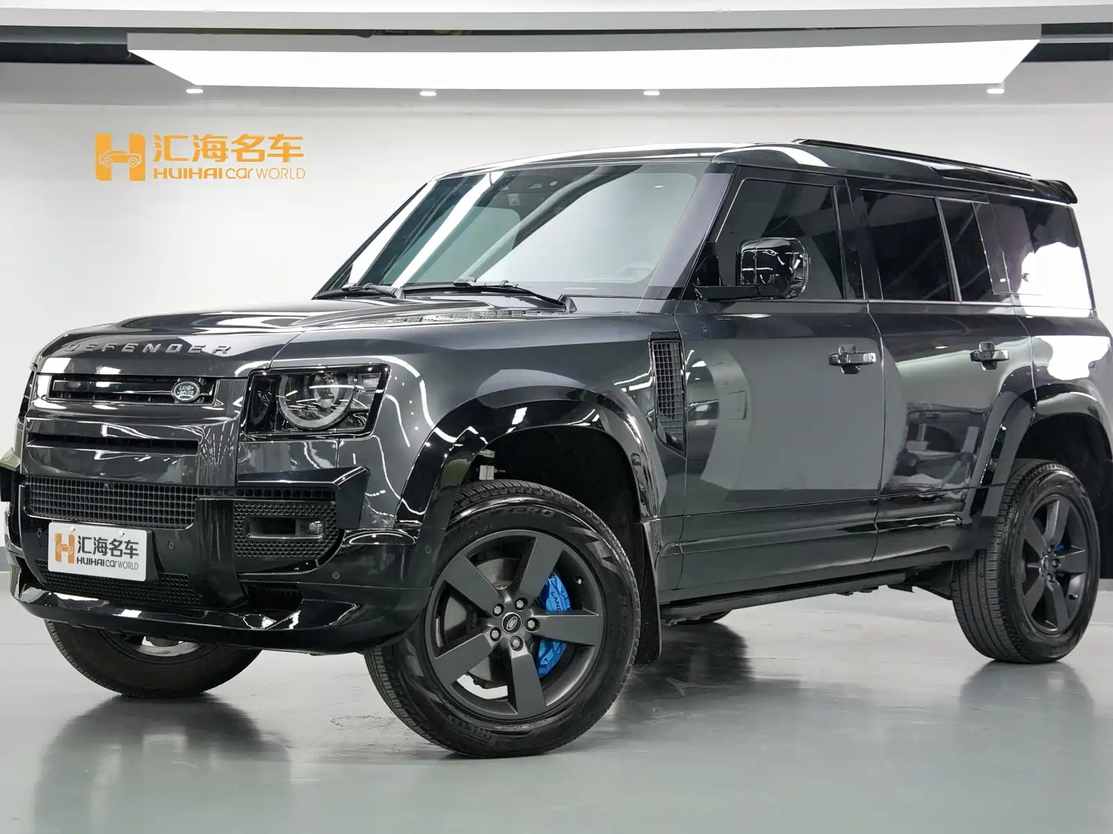 LAND ROVER DEFENDER 2024
