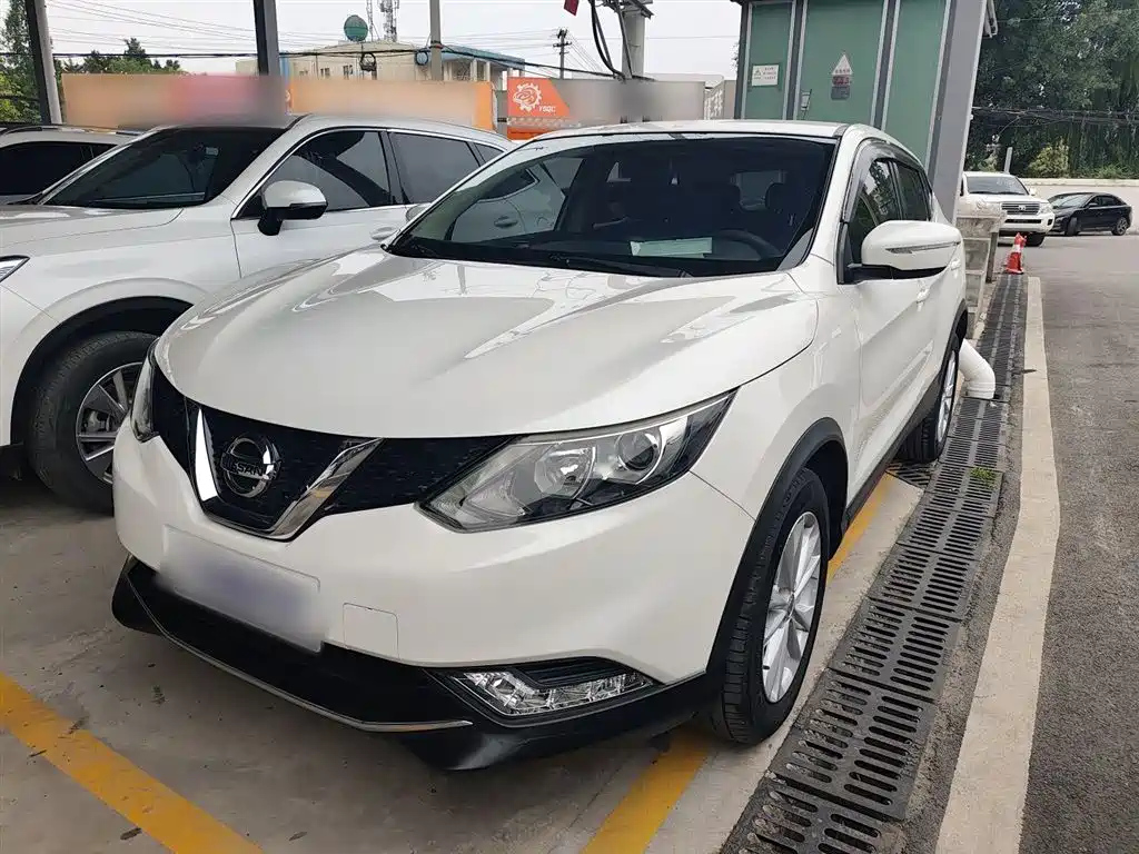 NISSAN QASHQAI 2016