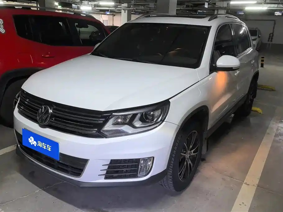 VOLKSWAGEN TIGUAN 2015