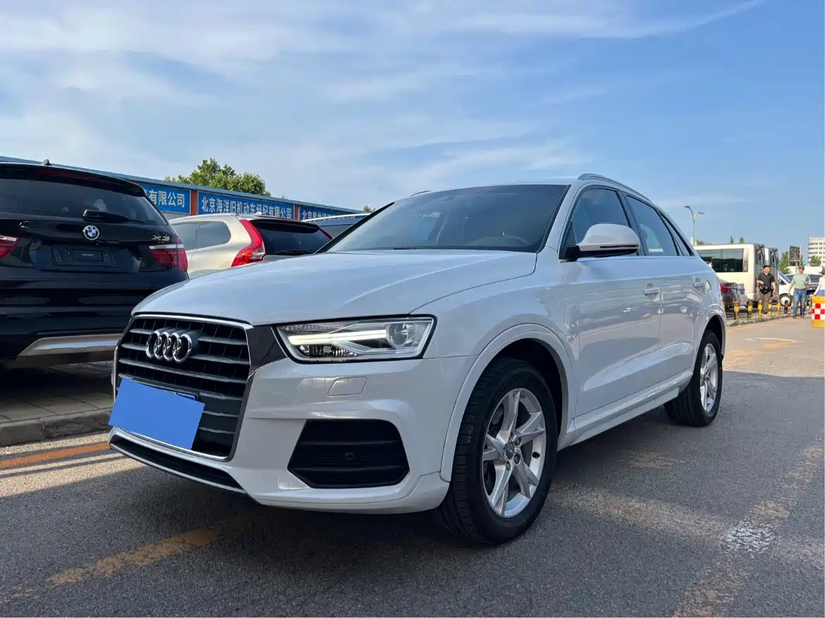 AUDI Q3 2017