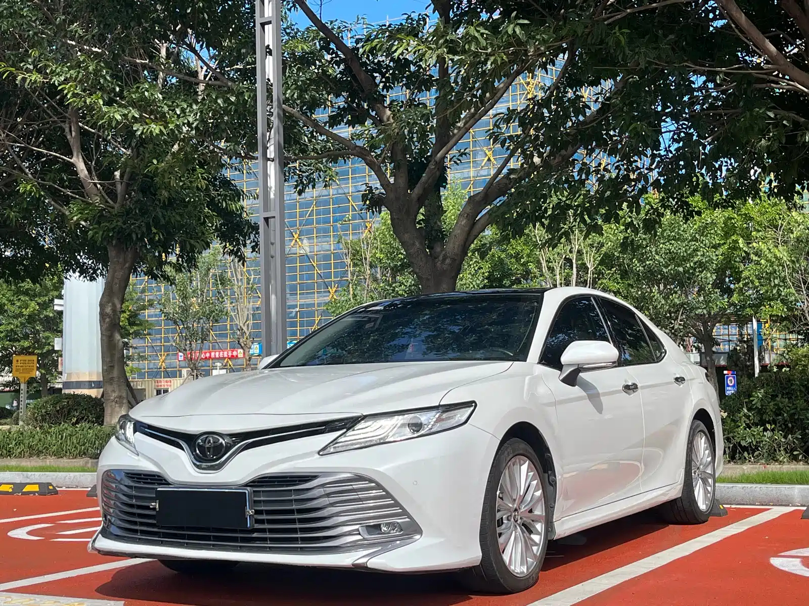 TOYOTA CAMRY 2019