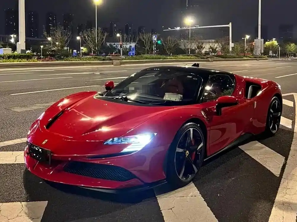 FERRARI SF90 2020