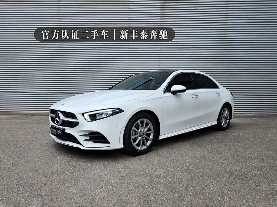 MERCEDES BENZ A-CLASS 2022
