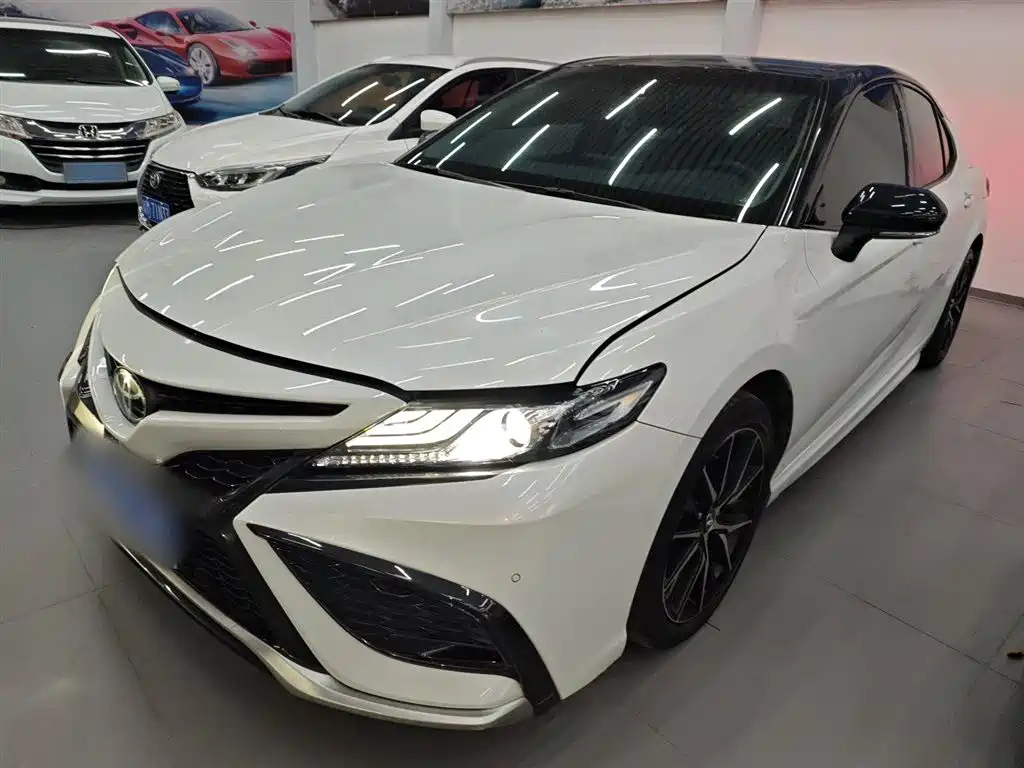 TOYOTA CAMRY 2021