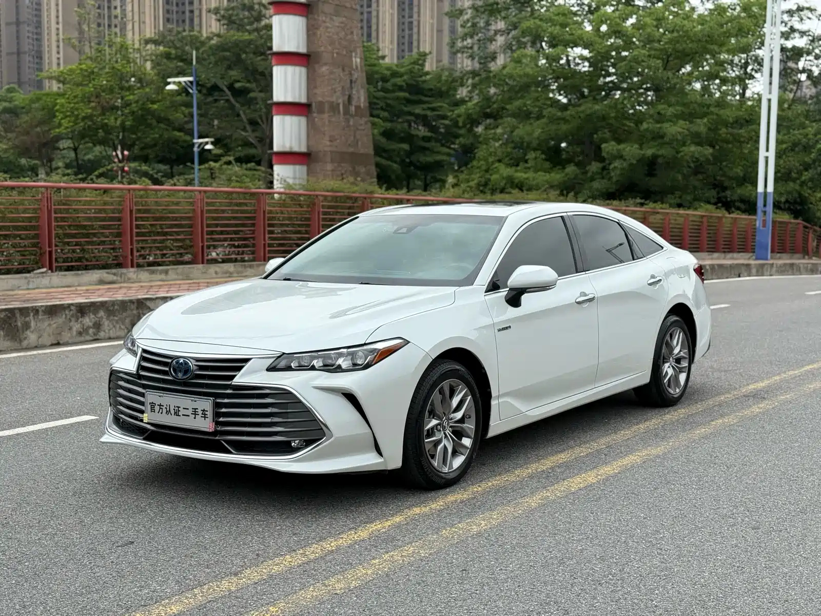 TOYOTA AVALON 2019