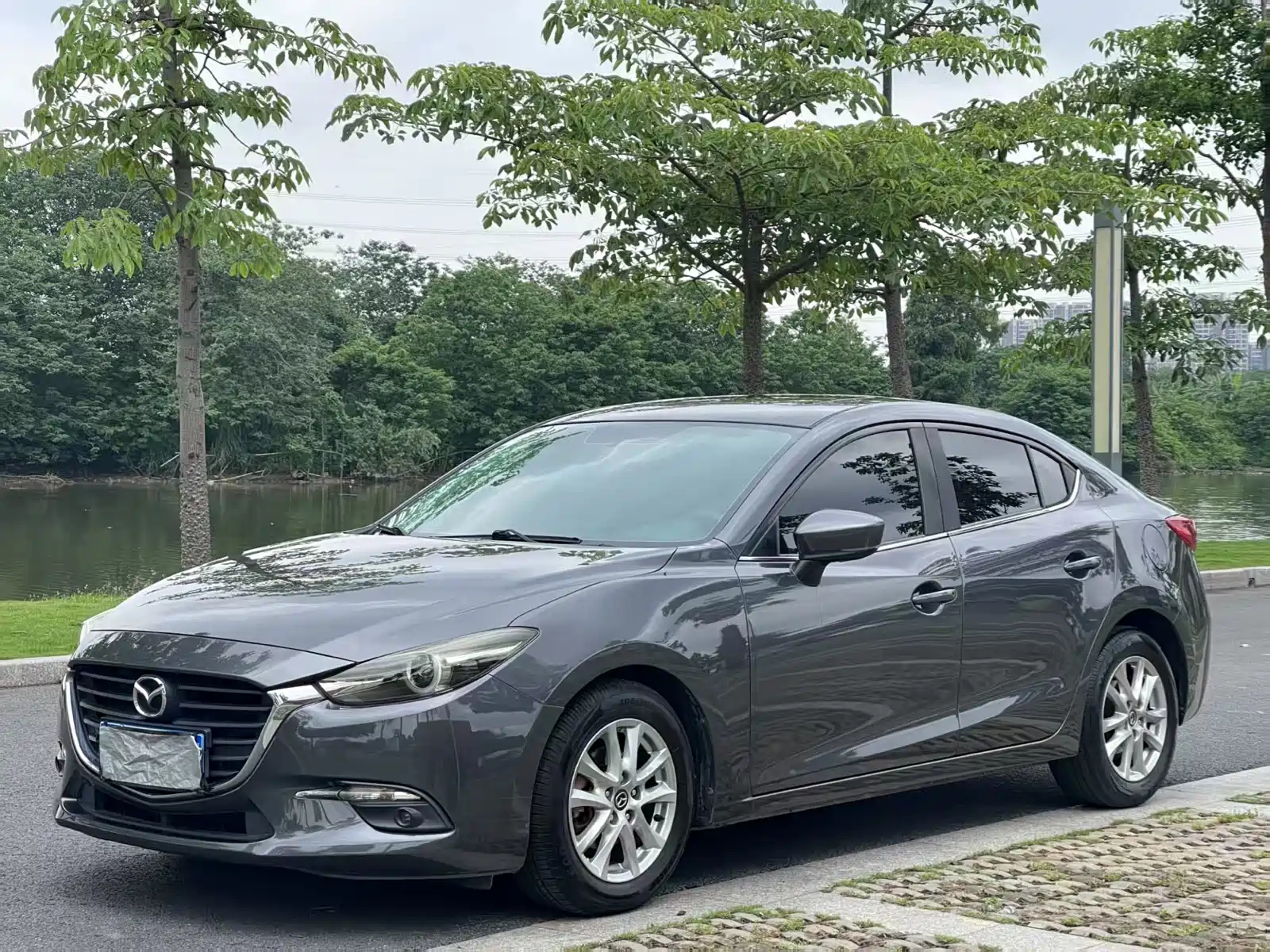 MAZDA 3 AXELA 2017
