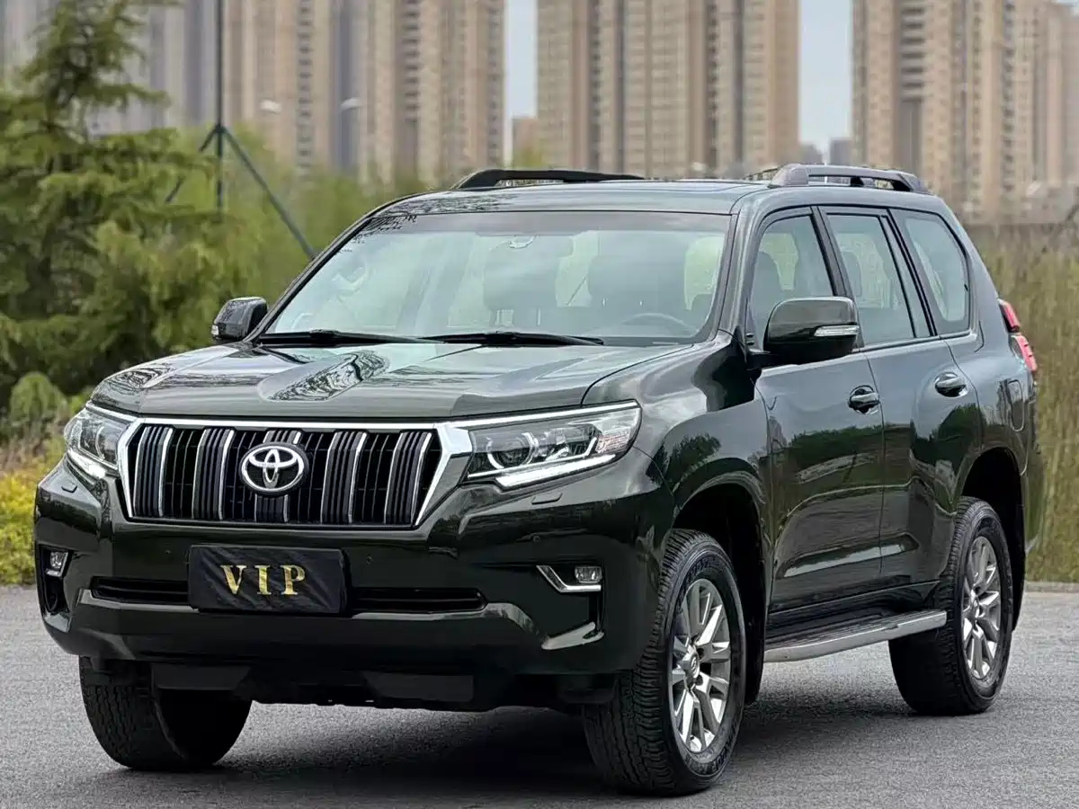 TOYOTA PRADO 2018
