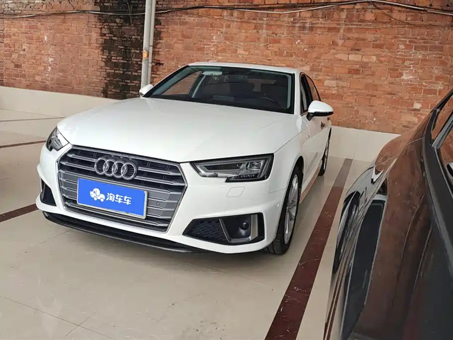 AUDI A4L 2019