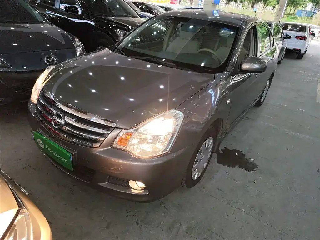 NISSAN SYLPHY 2012