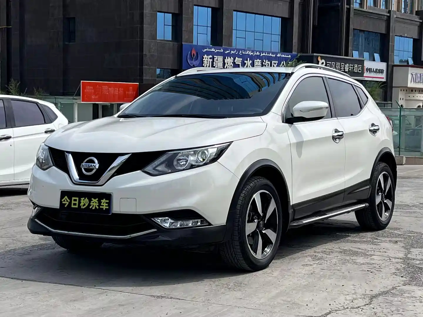 NISSAN QASHQAI
