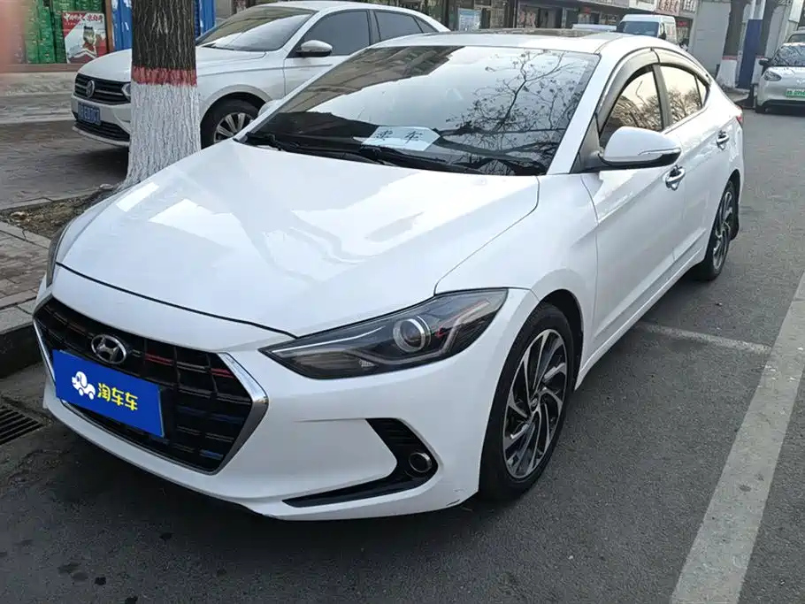 HYUNDAI ELANTRA 2019